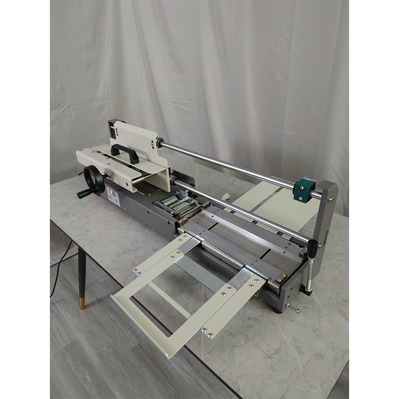 Rilegatrice per libri con coll - Binding Machine Comb recensione e prezzo